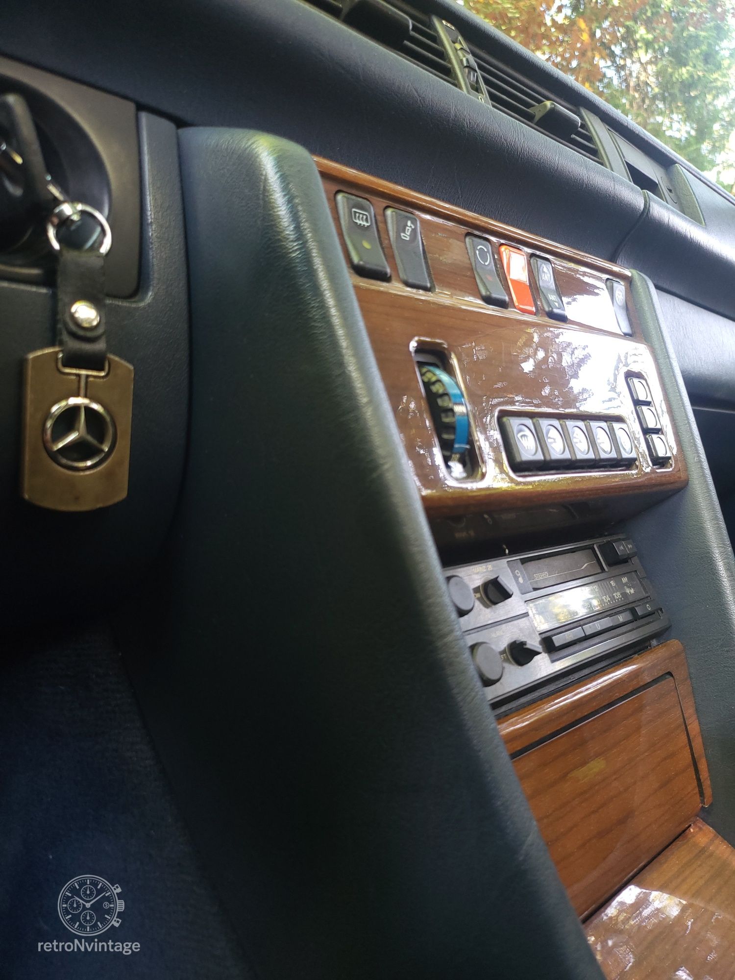 Mercedes-Benz 300 E (W124)
