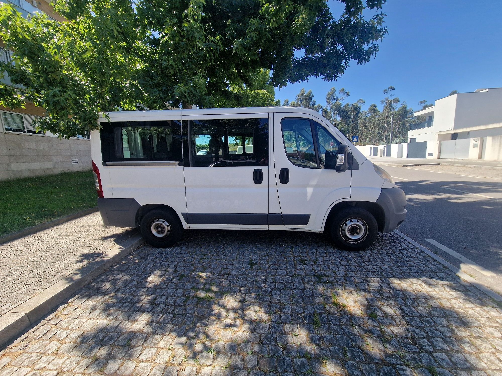 Peugeot Boxer 9 lugares