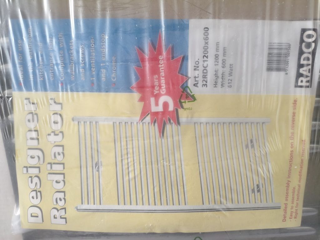 Grzejnik designer Radco 32RDC 1200x600 – Nowy, Nigdy Nieużywany