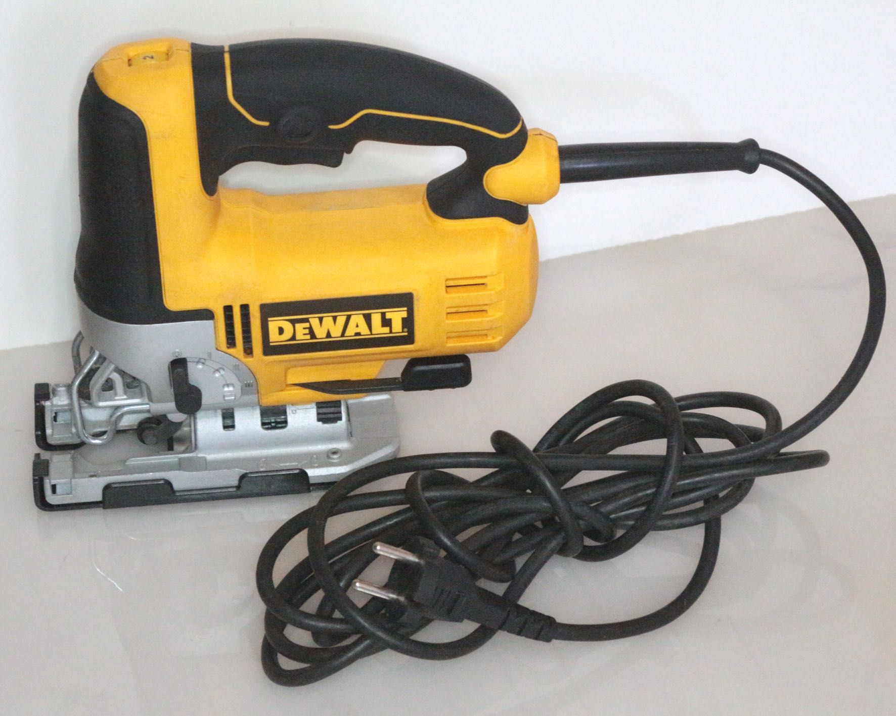 Электролобзик DeWALT DWE349-KS, 650W, Original