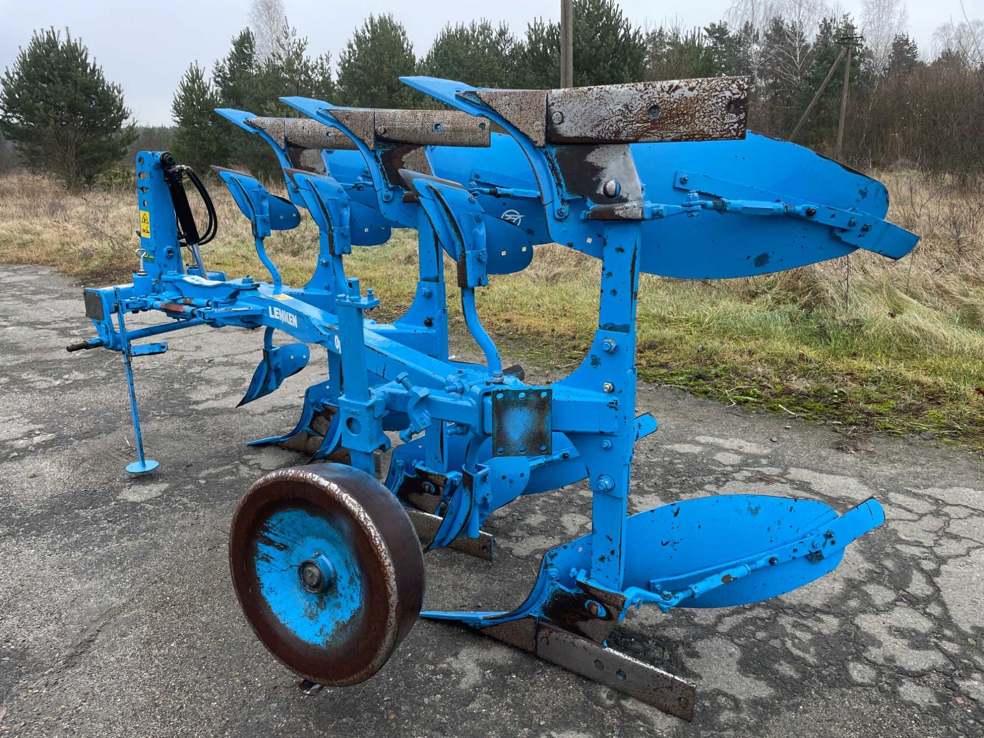 Плуг оборотний 3-корпусний Lemken opal  090 90 110