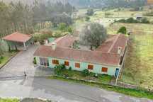Moradia T4 para venda