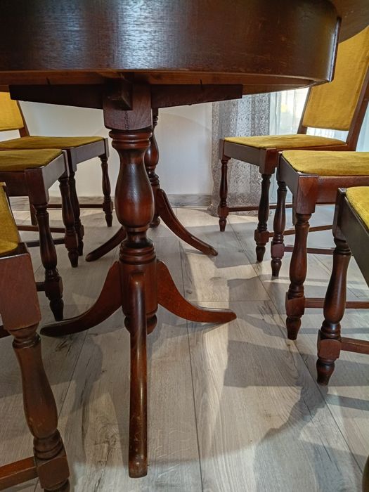 Stół rozkładany+krzesła do renowacji za symboliczną cenę