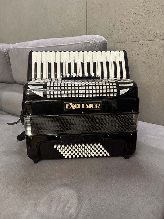 Akordeon Excelsior 72 basy