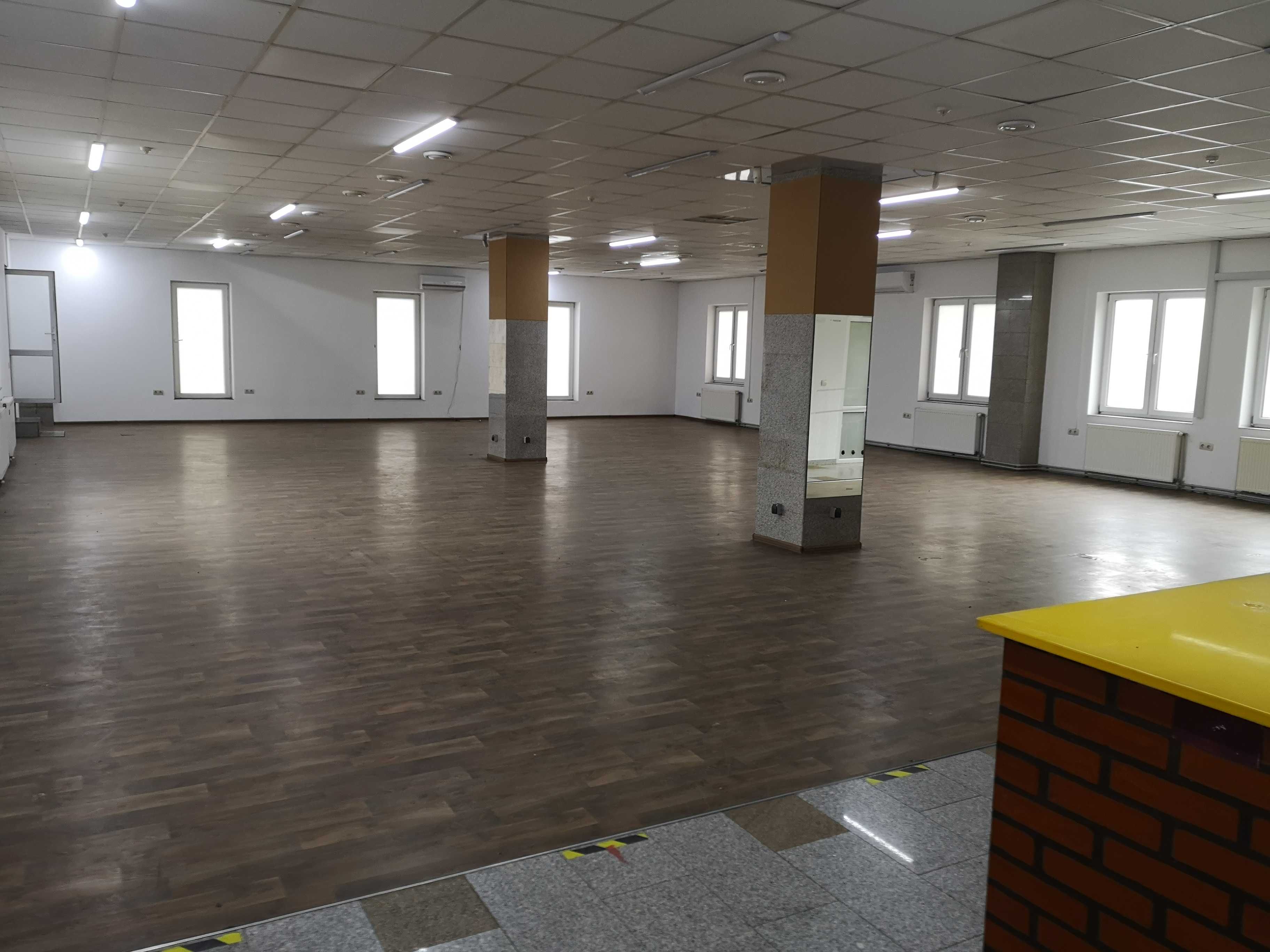 Здам приміщення в оренду  200 кв.метрів. м Калуш