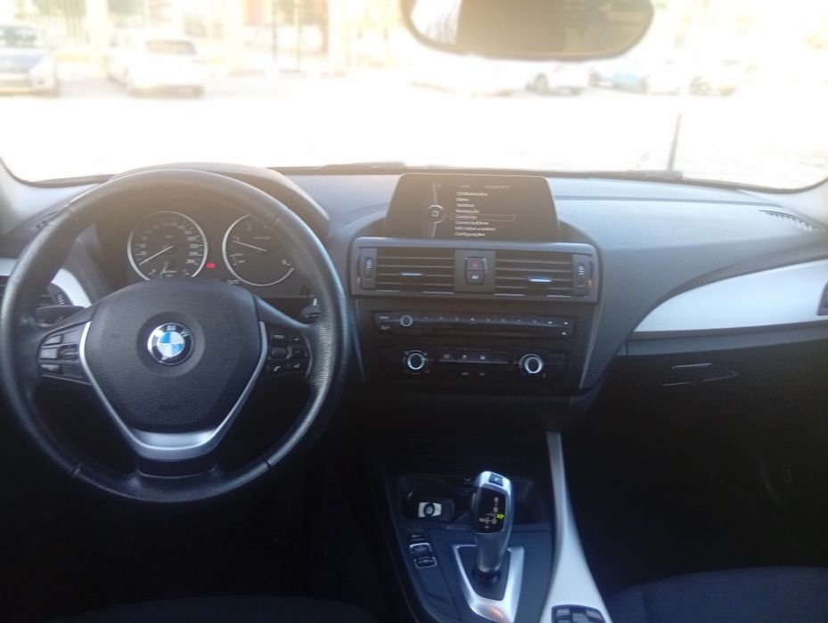 BMW 116 d caixa automática ano 2014 gasóleo