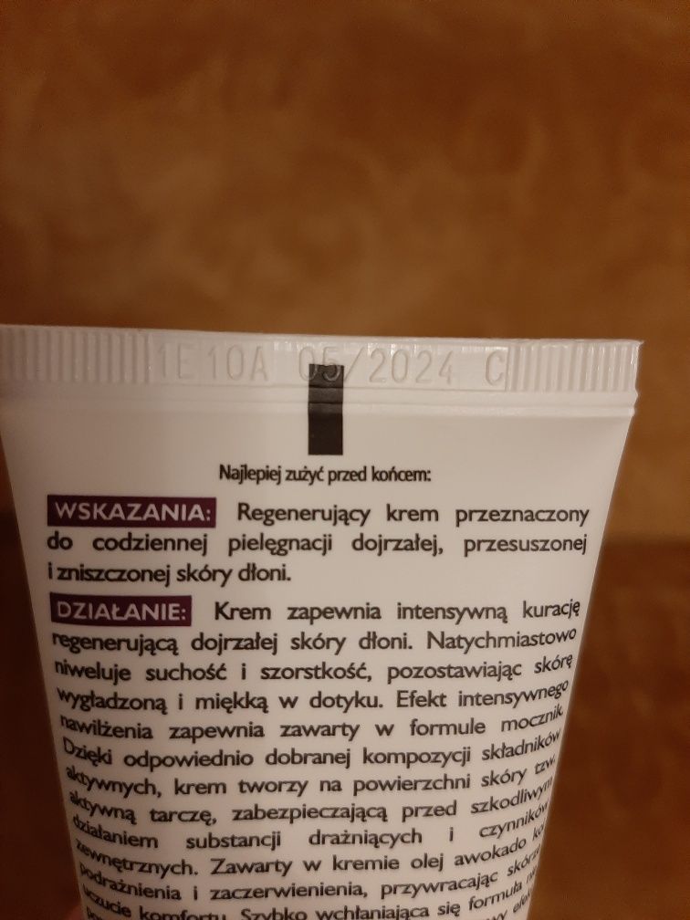 Pharmaceris Regenovum, krem dermo-kuracja do dłoni