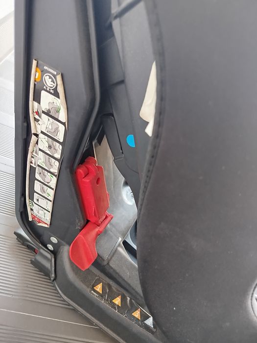 Cadeira auto.       N