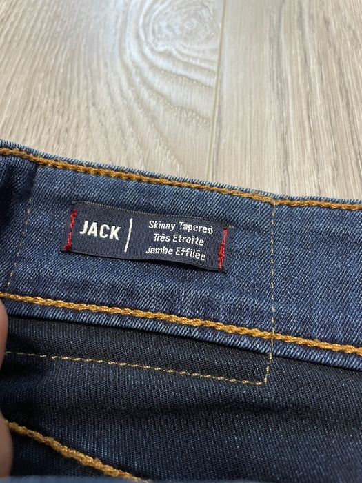 Джинси True Religion