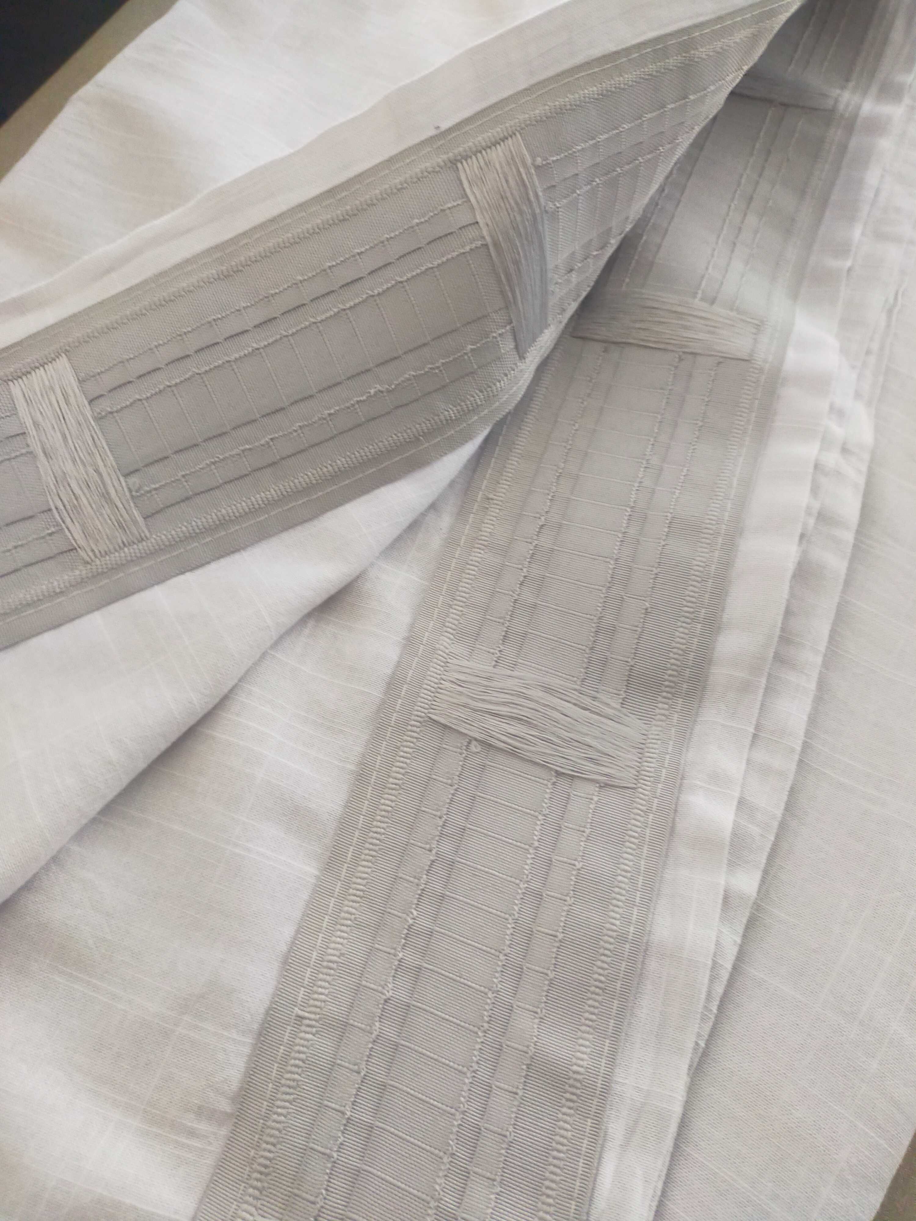 Cortinas cinzentas