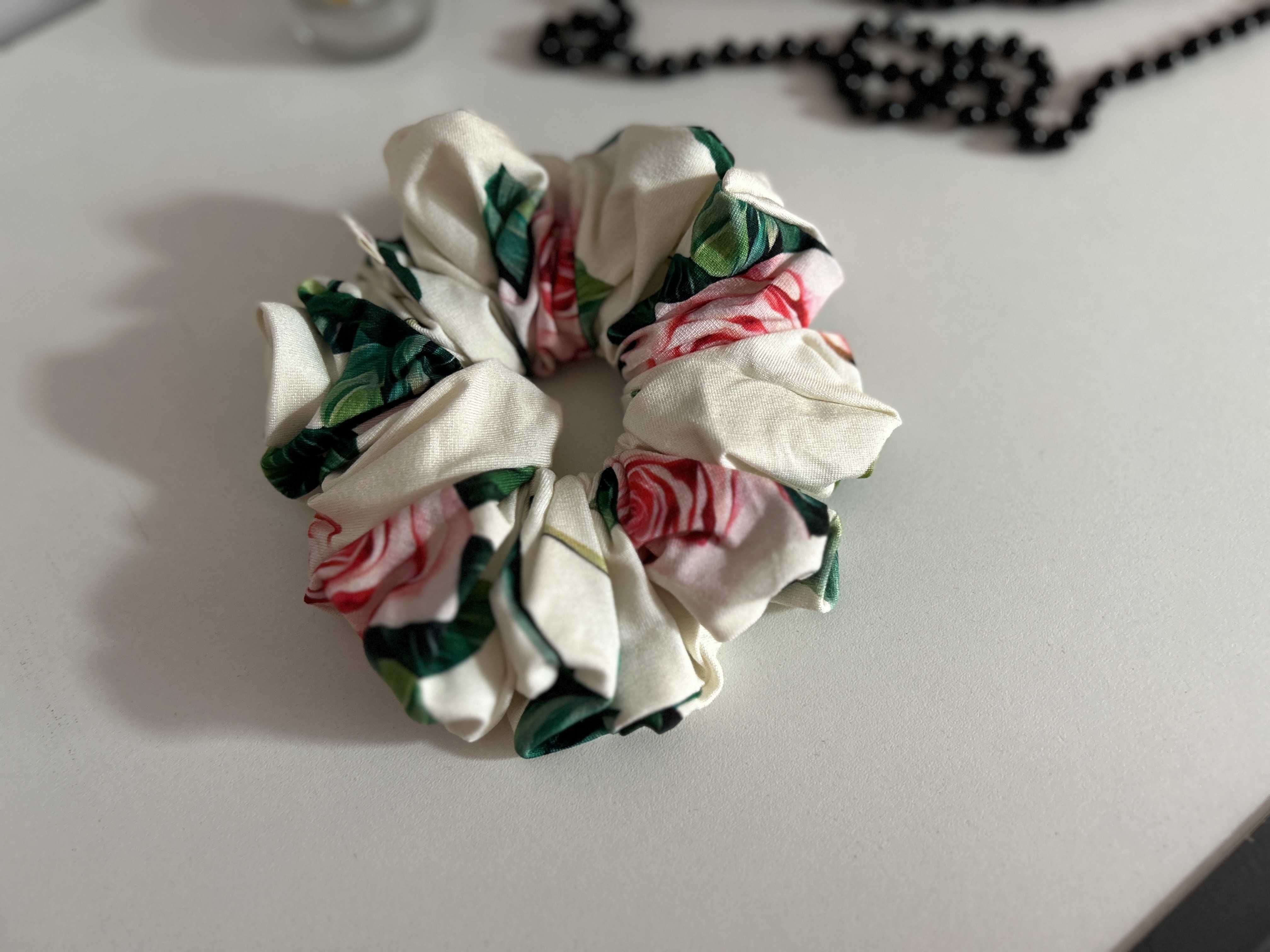 Gumki do włosów scrunchie