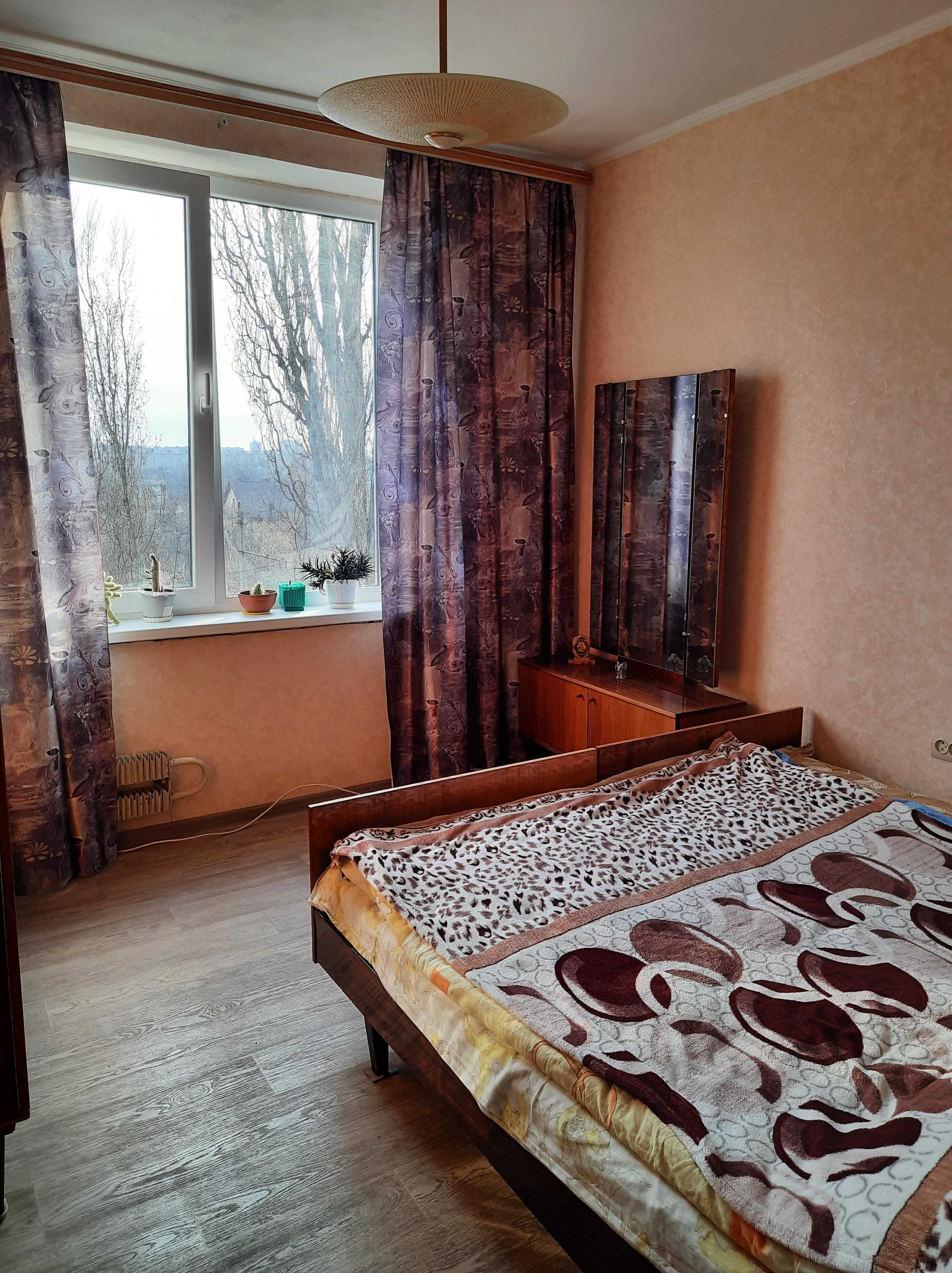 Продам уютную 2к.чешку,ул.Валентиновская д.35\81,м.Студенческая,4\9