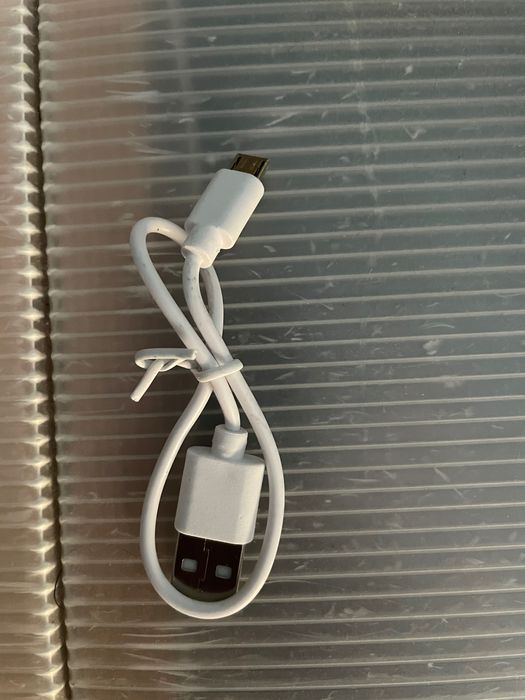 Cabo usb para aparelhos electrónicos vários