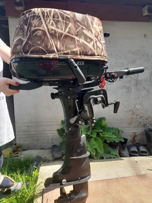 Лодочний мотор сузукі6 4т