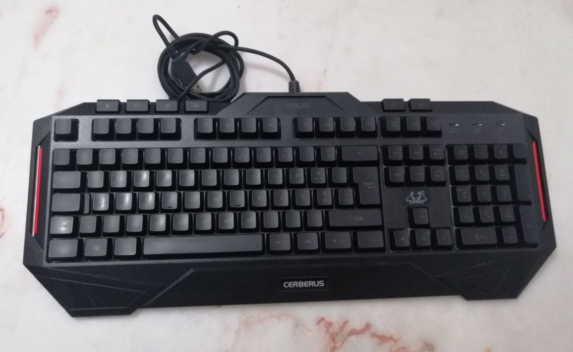 Teclado gamer Cerberus