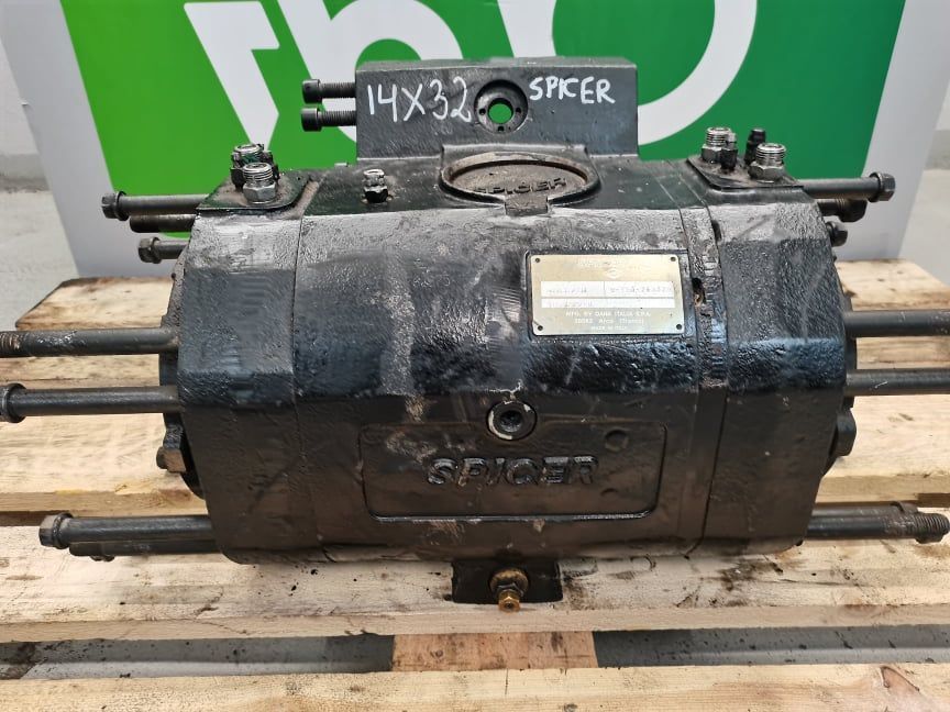 Atak Spicer 14X32 {367 212 134}