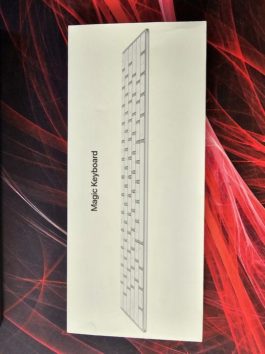 Apple magic keyboard (litening)