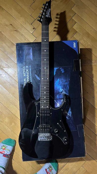 Електрогітара ibanez gio ( комплект, підсилювач + чохол)