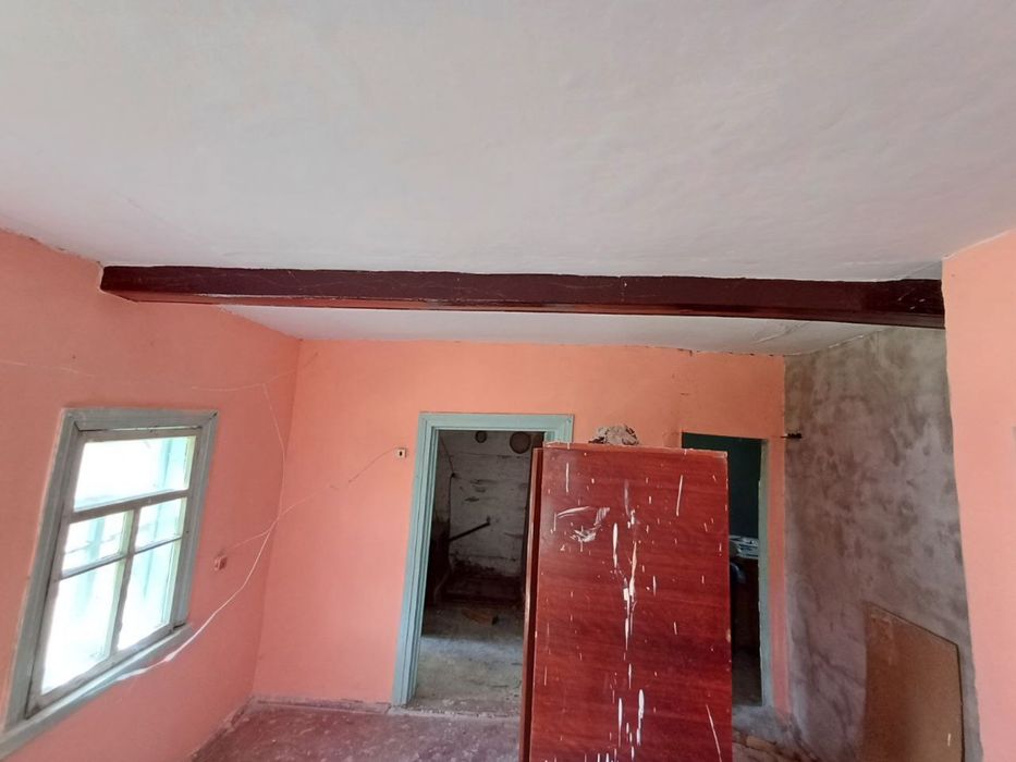 Продаж старого будинку на земельній ділянці 0,25 сот біля лісу