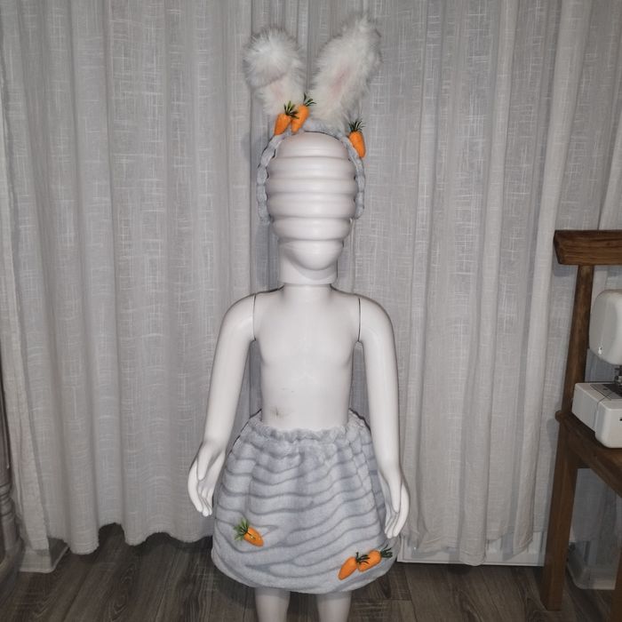 Карнавальний костюм зайчика