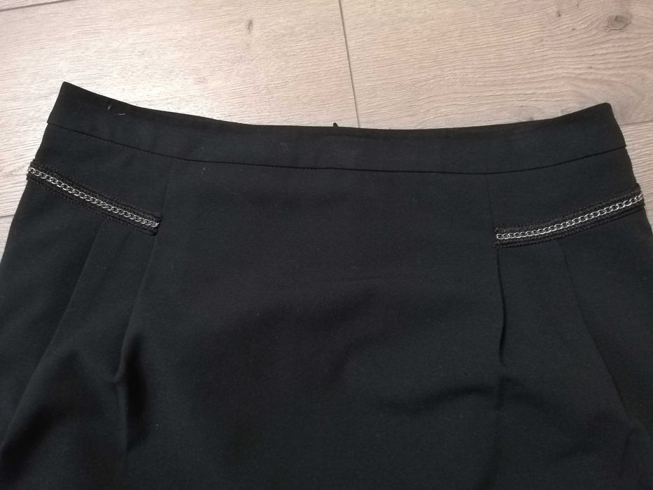 czarna krótka spódniczka Reserved 38-40 jak nowa