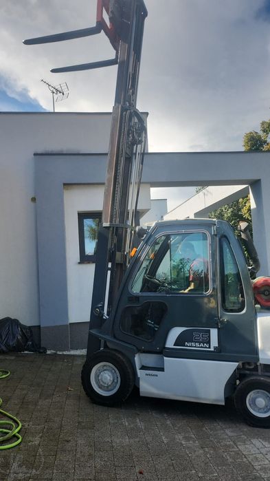 Wózek widłowy Nissan UD02A25PQ