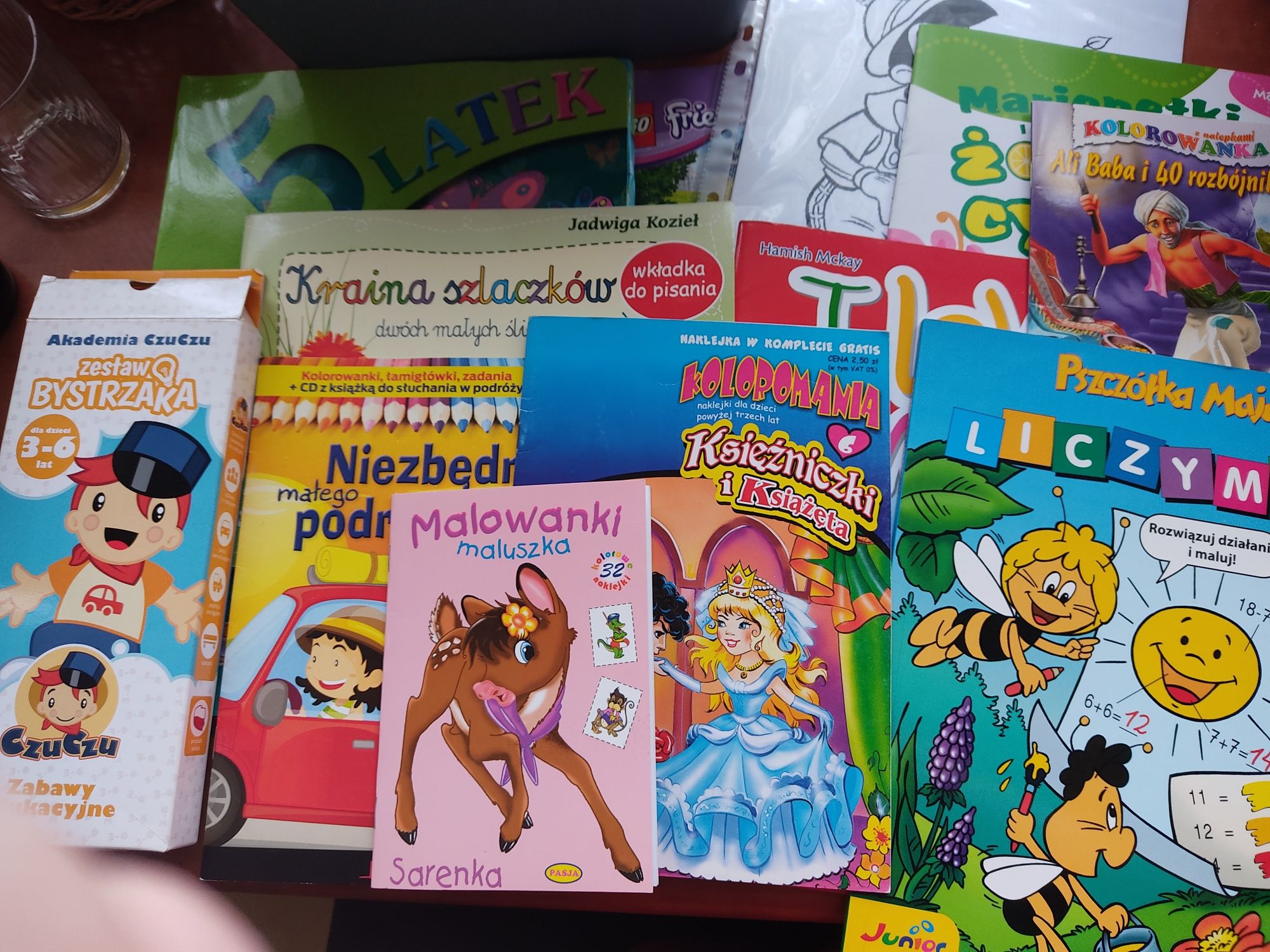 Kolorowanki szlaczki, zagadki Czuczu, angielski