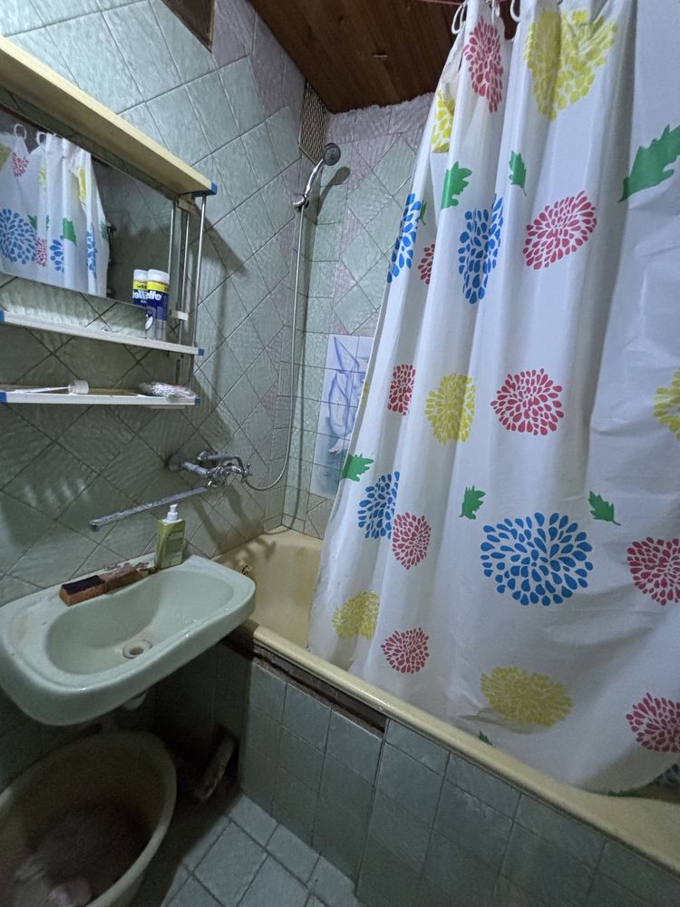 р Продам 3-х кімнатну квартиру на Північному