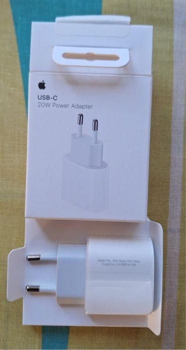 Новый оригинпльный блок адаптер для зарядки Apple iphone typeC USB