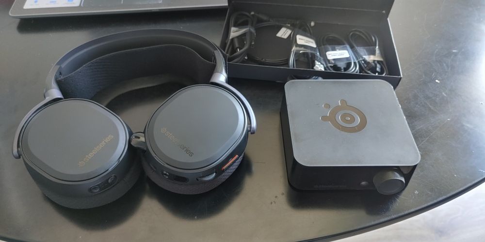 Steelseries Arctis Pro Wireless słuchawki gamingowe bezprzewodowe