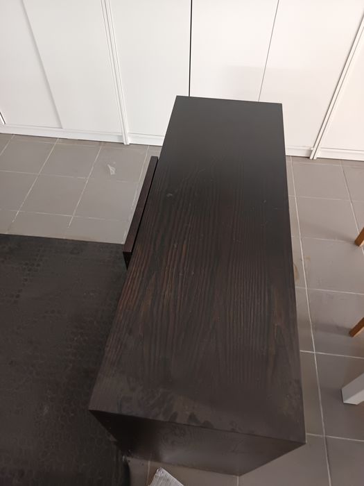 Armário em wenge. Barato para limpar garagem.