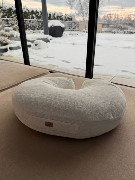 Poduszka do karmienia Babyly haftowana