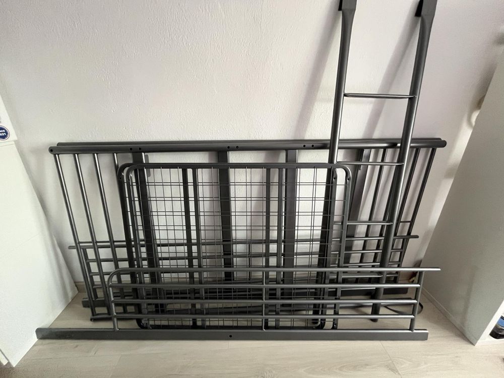 Łóżko na antresoli SVÄRTA