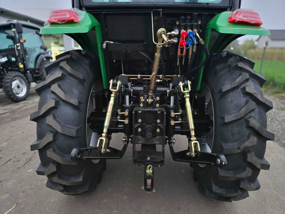 Повнопривідний трактор із кабіною TERRAFENG 555XC, прижимна навіска