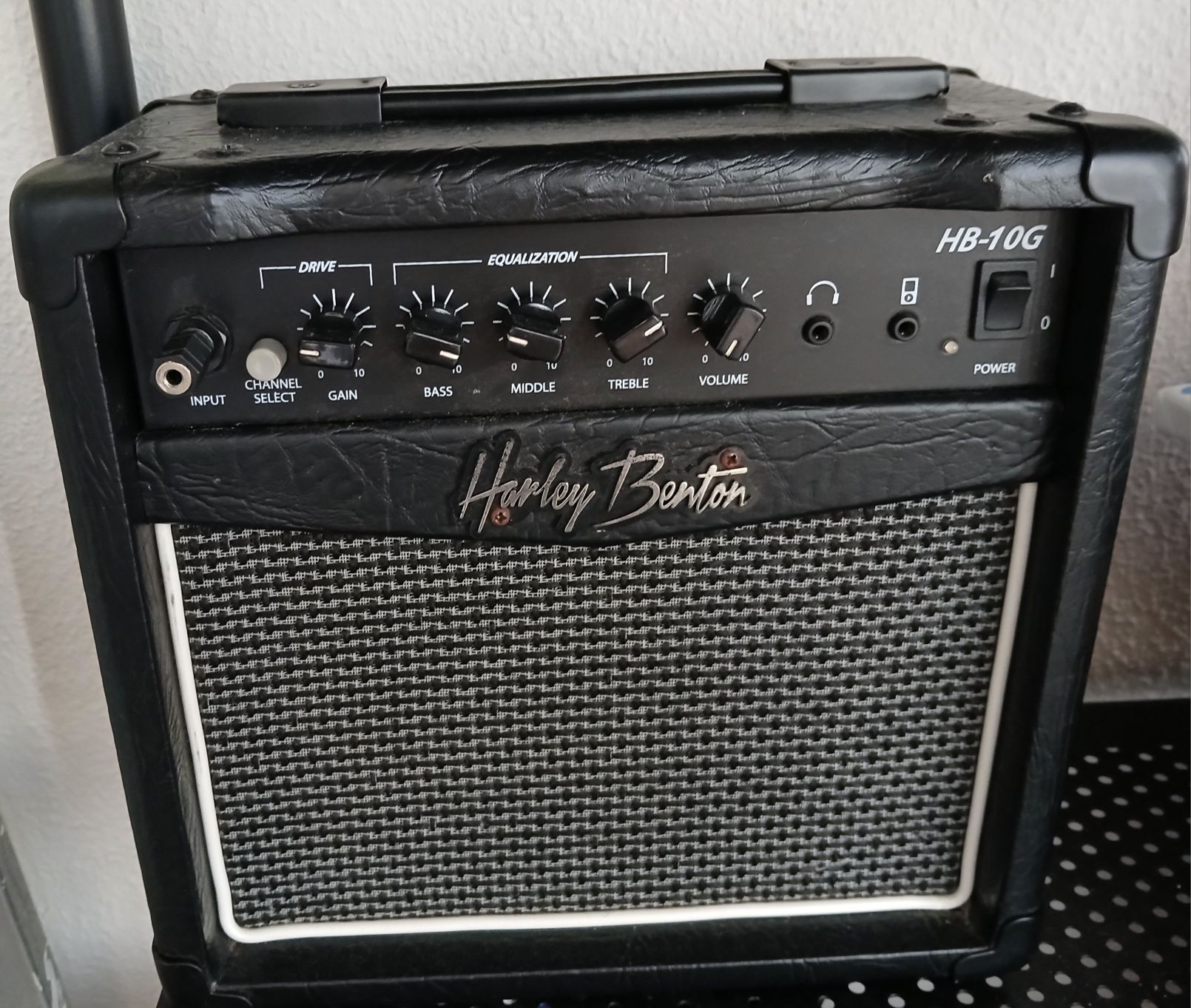 amplificador harley benton + pedal ibañez trash