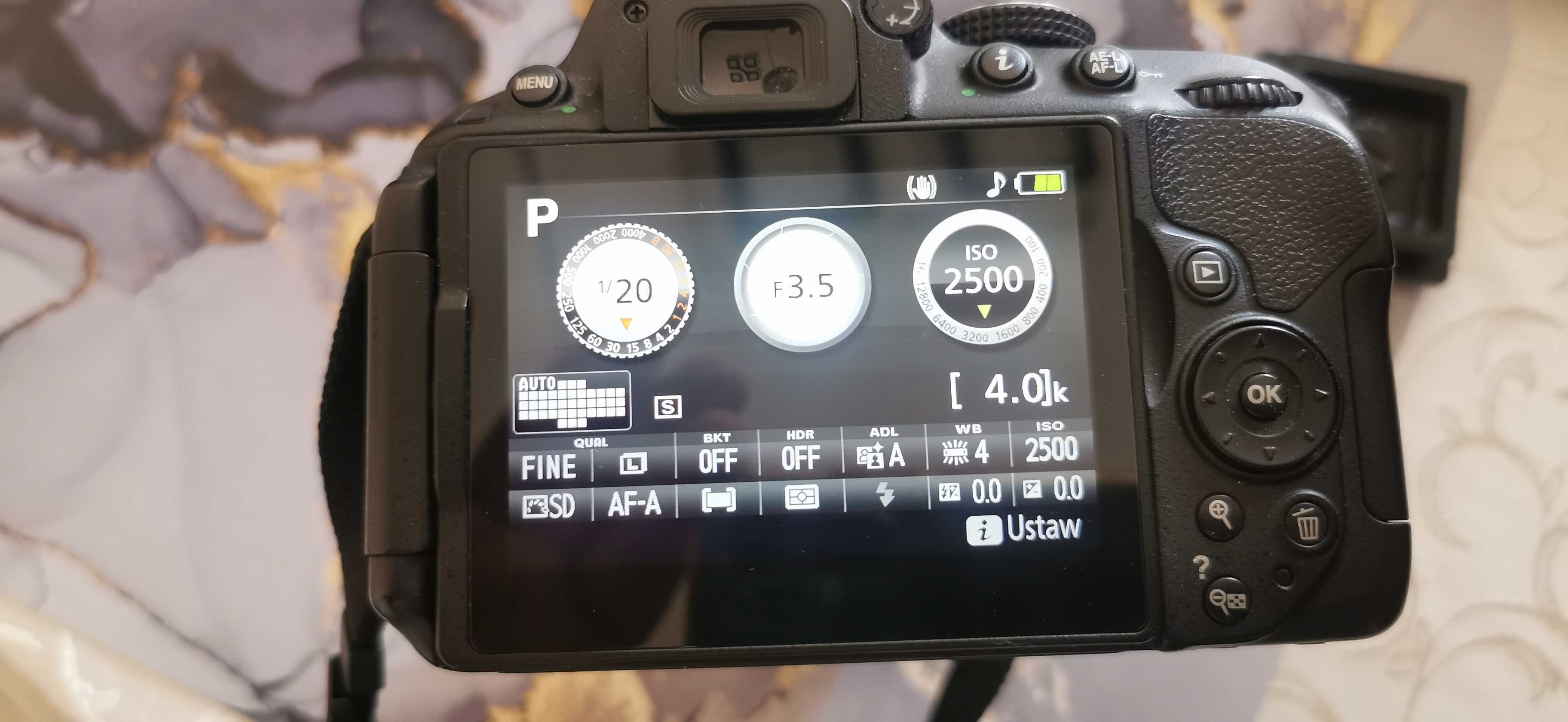 Lustrzanka Nikon D5300 +karta 64GB+ statyw naramienny + torba