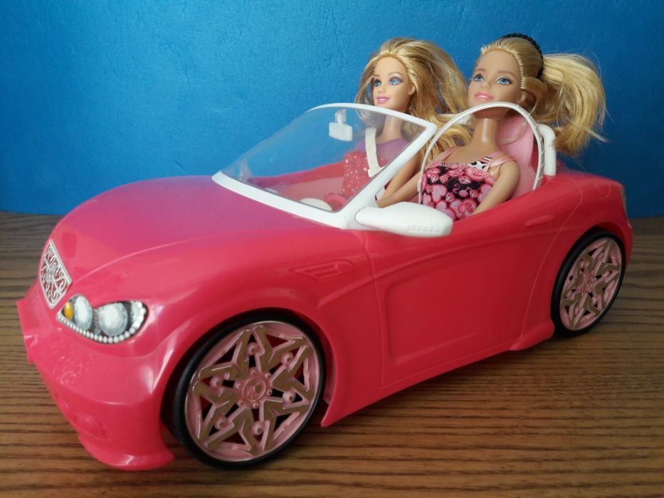 Carro descapotável da Barbie