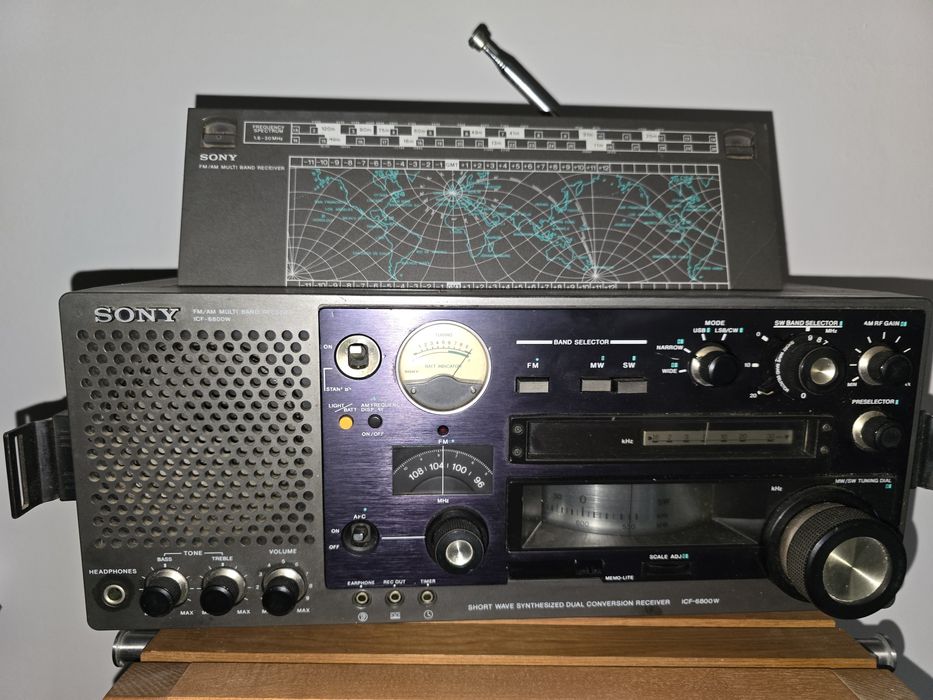 Rádio sony antigo