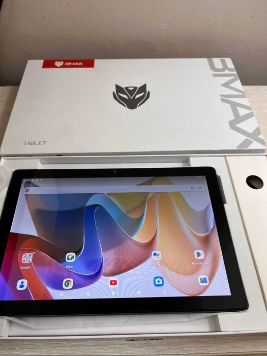 Планшет BMAX I9 Plus. 4\64 Gb 4 ядра