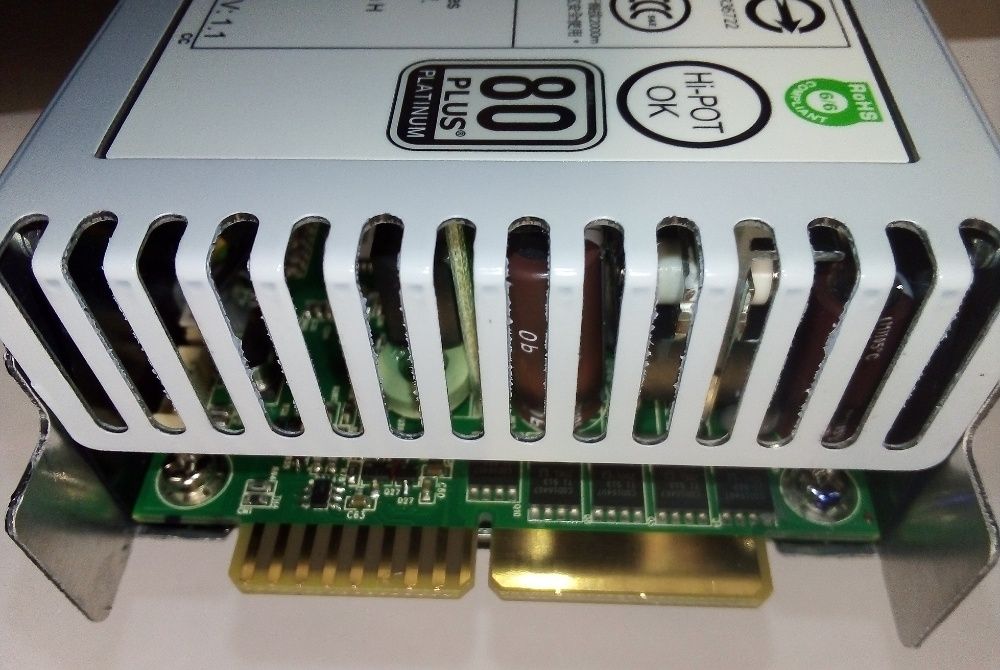 Блок живлення Supermicro PWS-920P-SQ