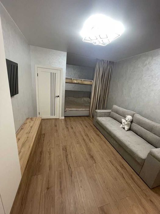 Продається 1-кімнатну квартиру з ремонтом у новобудові ЖК «Премʼєр»