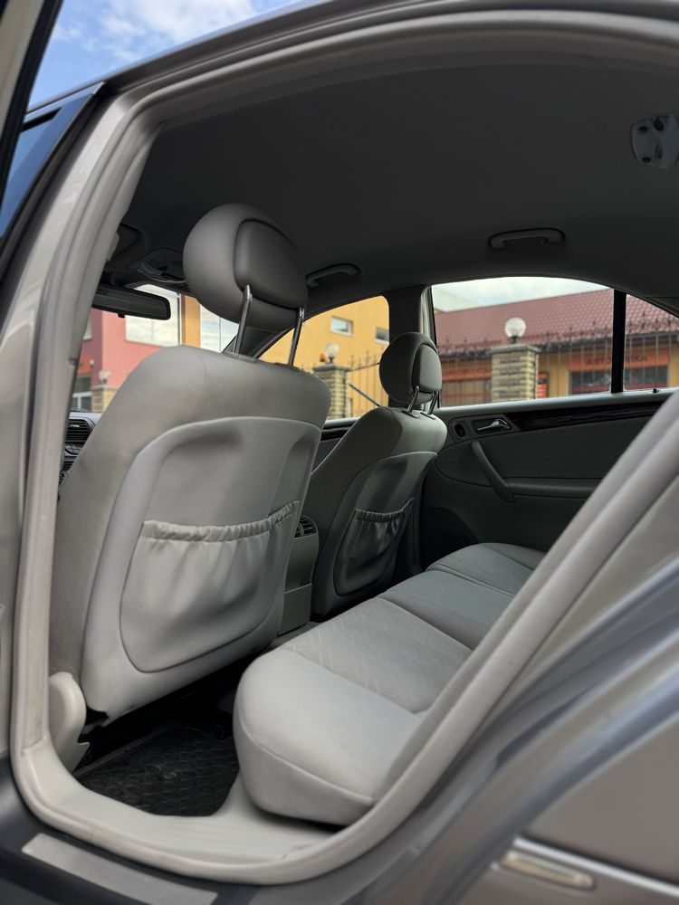 Продам Mercedes-Benz C-Class свіжо пригнаний