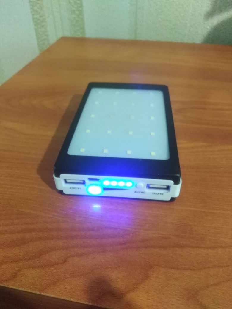 Повербанк Solar 90000 mAh.