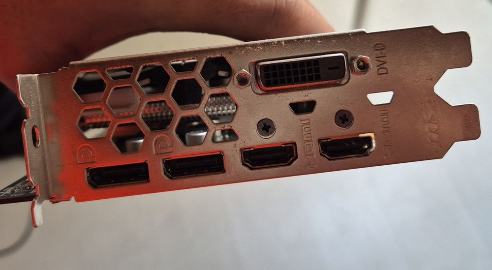 Rx 580 msi Armor white OC