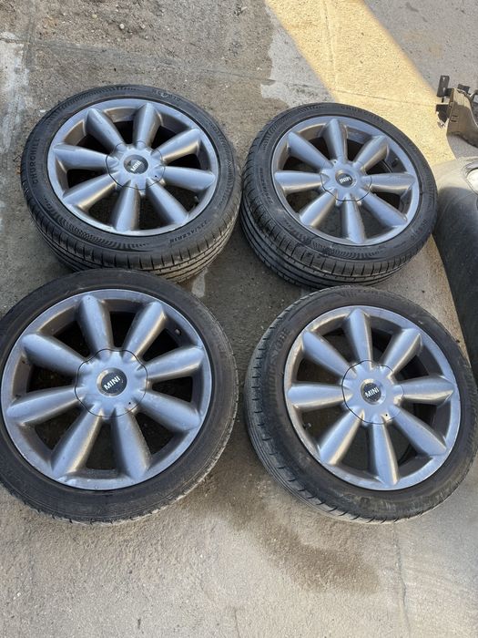 Jantes 18 com pneus mini 5x120 originais