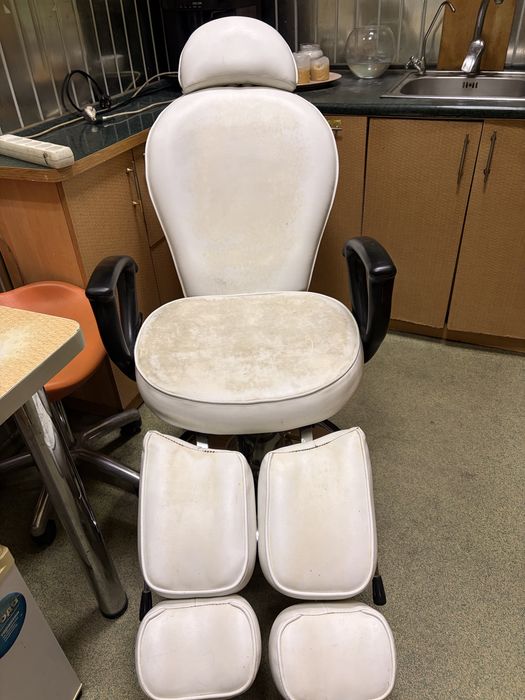 Педикюркое кресло