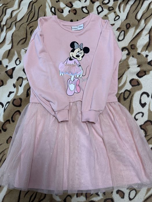 Сукня на дівчинк 8-9 років