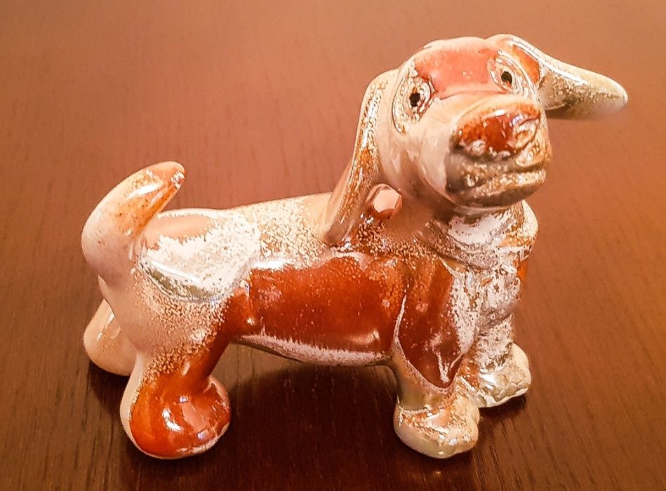 Piesek porcelanowy