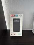 Power bank різних видів.