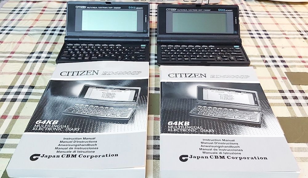 Gadgets Diversos: Porta Chaves e Diários Electronicos, PDA, GPS.